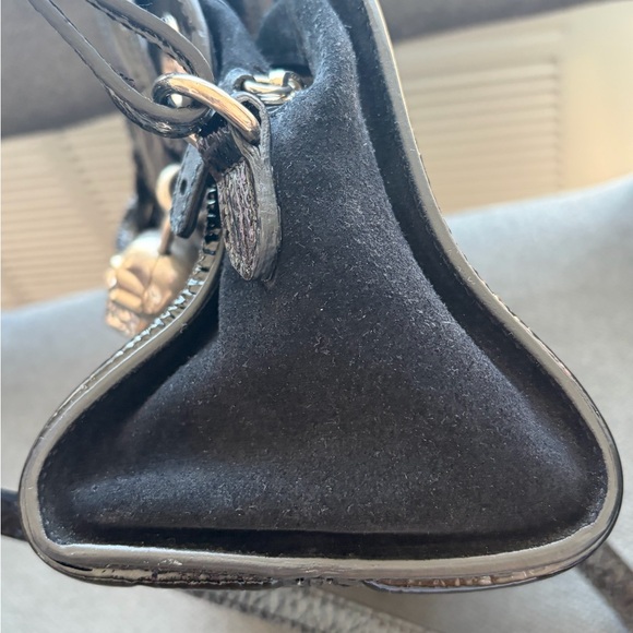 Alexander McQueen Black Patent Leather Eyelet Padlock Mini Satchel Bag - Picture 6 of 10